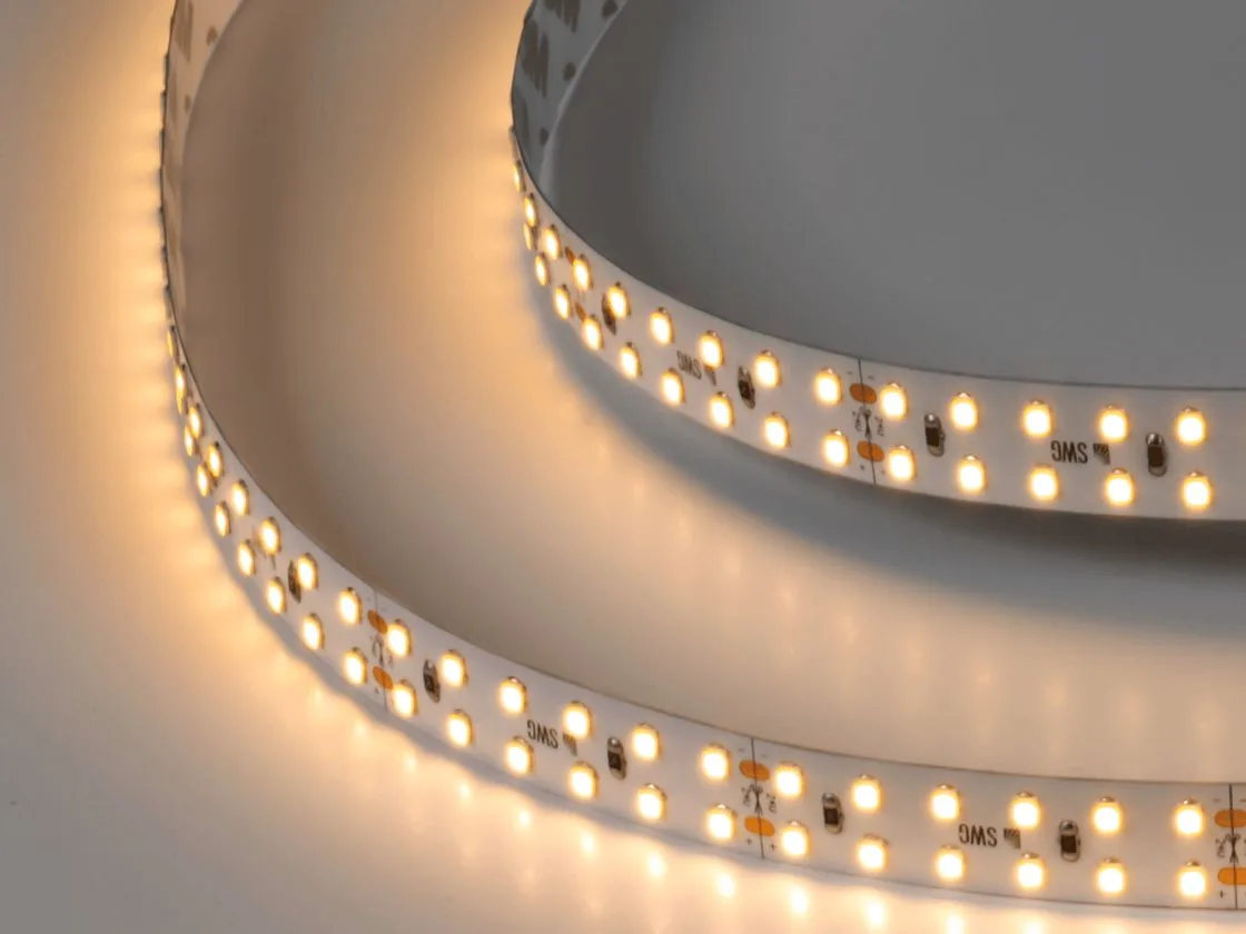 SWG Светодиодная лента 2835, 240 LED/м, 19,2 Вт/м, 24В , IP20, Цвет: Теплый белый, SWG2240-24-19.2-WW-M