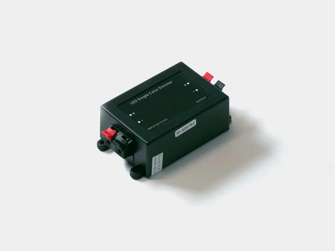 SWG Диммер для ленты с брелоком 8А 12V/24V,, RF-DIM-3-8A - 00000000934 SWG Диммер для ленты с брелоком 8А 12V/24V,, RF-DIM-3-8A - 00000000934